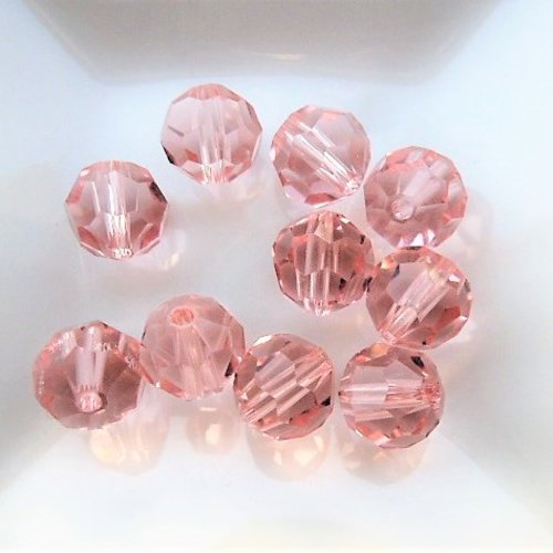 10 perles rondes 8 mm à facettes en cristal rose translucides