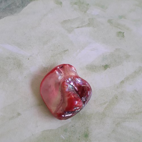 Perle nacre de coquillage rose 20 x 17 mm forme originale