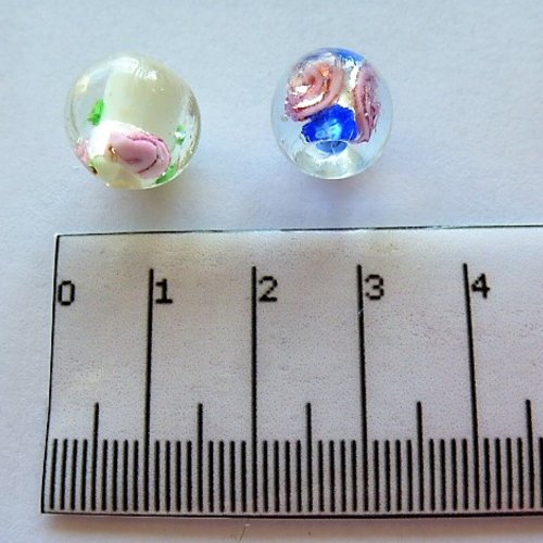 2 perles verre filé style murano coeur blanc ou bleu et petite rose 12 mm