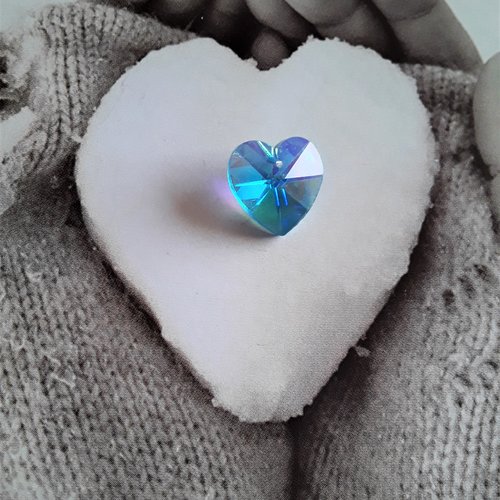 Perle coeur cristal bleu ciel 15 x 15 mm