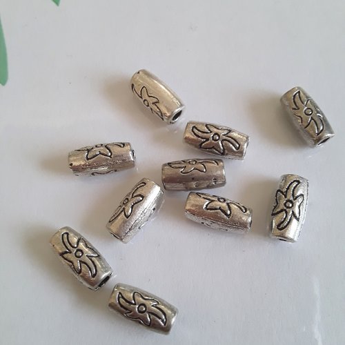 10 perles argent tibétain tubes forme olive 10 mm motifs fleurs surlignées de noir