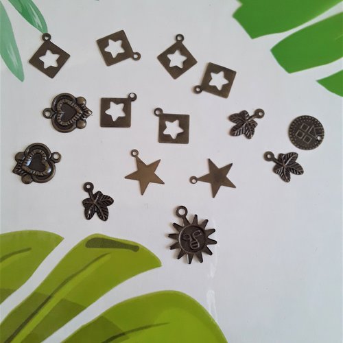 15 breloques métal bronze thèmes divers, étoiles, soleil, feuilles, coeur, sequin