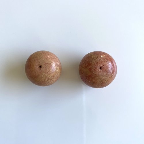 2 perles rondes corail gorgone naturelle beige rosé 19 mm