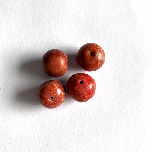 4 perles corail rondes 13.5 mm gorgone rouge et marbrées