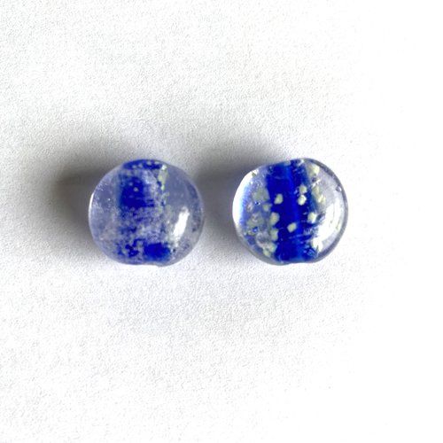 2 perles galet 16.5 mm x 10 mm en verre façon murano, translucide et bleus