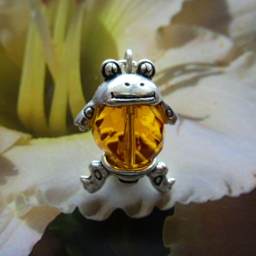 Breloque pour pendentif, grenouille argent tibétain, perle à facettes verre de cristal ambre