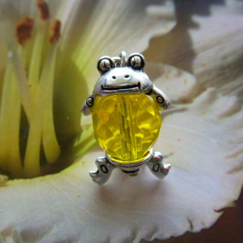 Breloque pour pendentif, grenouille argent tibétain, perle à facettes verre de cristal jaune d'or