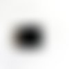 Perle plate noire 31 x 26 mm pour pendentif en matière acrylique