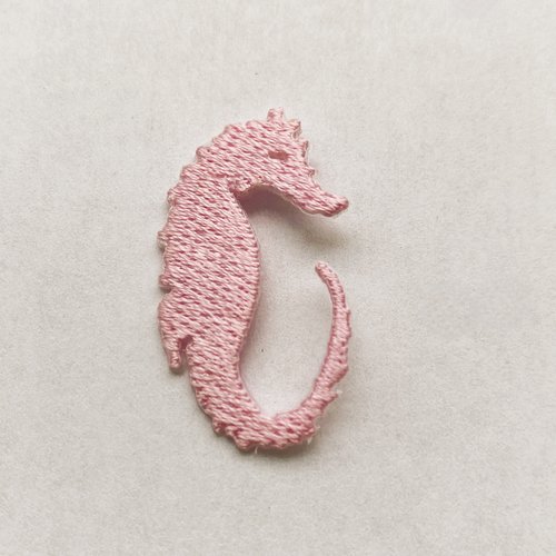 Applique thermocollante hippocampe rose 30 mm patch écusson pour customisation textile