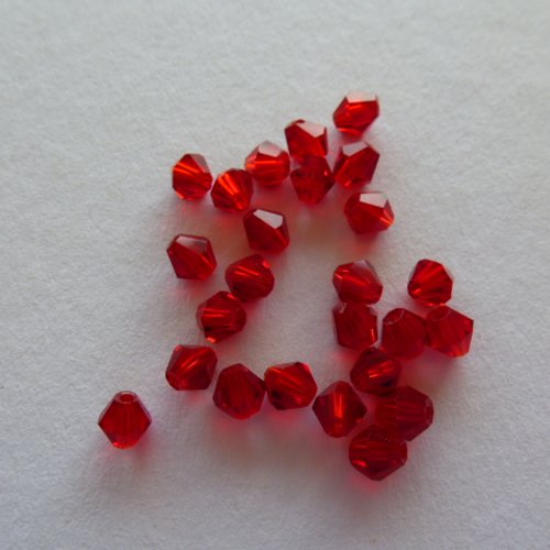 25 perles toupies cristal rouge profond 4 mm