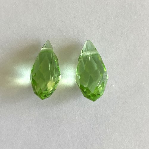 2 perles gouttes cristal vert d'eau 12.5 x 6 mm