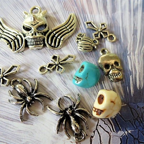 10 perles halloween têtes de mort, crâne ailé,  croix, araignée, citrouille