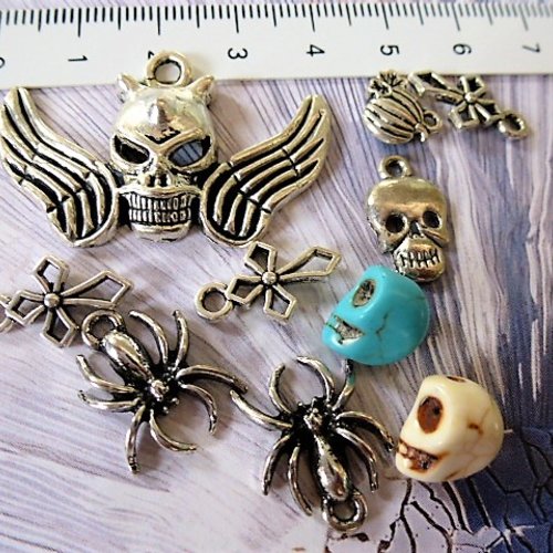 10 perles têtes de mort, crâne ailé, croix, araignée, citrouille, lap 906 1 création bijoux