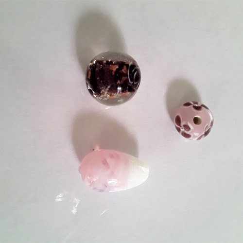 3 perles verre murano ronde, goutte, motifs variés, tons rose mauve, violet, blanc