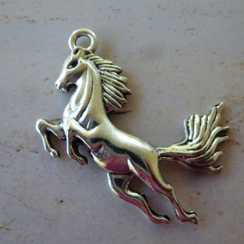 Breloque pendentif cheval argenté 5 cm