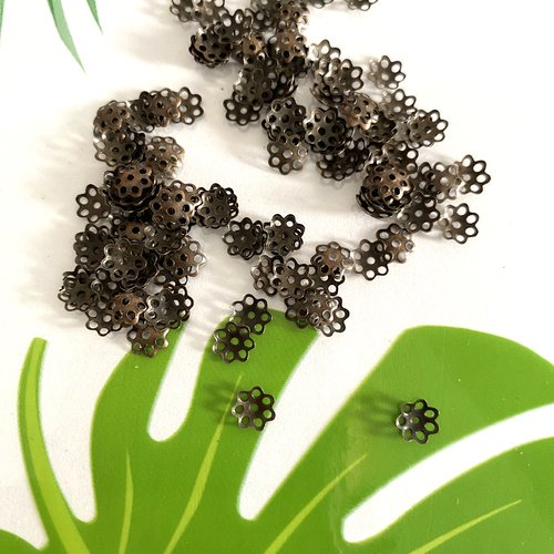 50 coupelles fleurs en métal bronze 6 mm