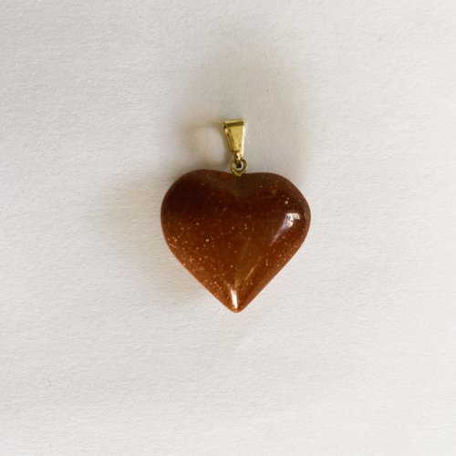 Pendentif coeur en pierre de soleil 22 mm