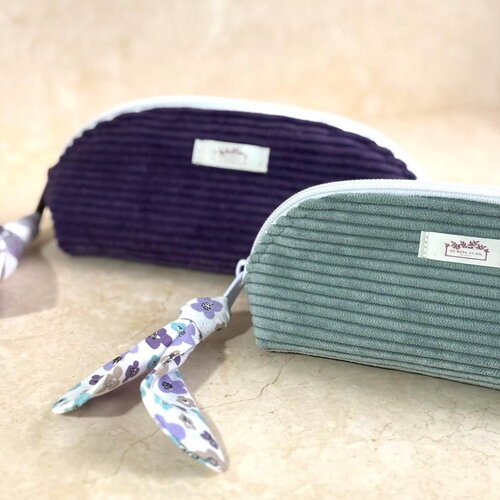 Pochette zippée en velours côtelé – trousse maquillage – fait main – cadeau original femme