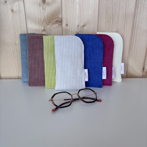 Étui / pochette de protection en velours côtelé bleu ciel – fait main
