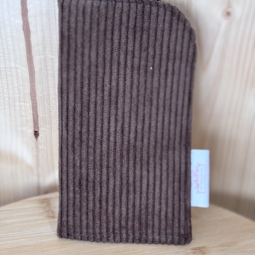 Étui à lunettes en velours côtelé marron – fait main