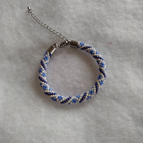 Bracelet bleu foncé, blanc et bleu clair
