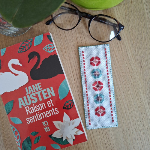 Marque-page brodé - peps