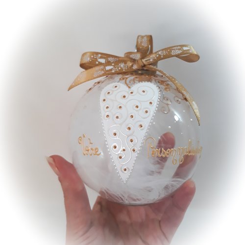 Boule de noël personnalisée fait main en verre illustration coeur de noël peint main artisanale