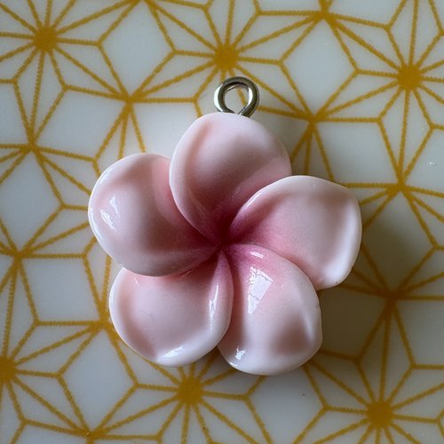 1 breloque fleur rose clair