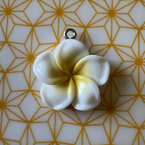 1 breloque fleur jaune blanc