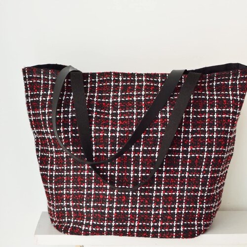 Joli sac tote bag en laine motif carreaux rouge, noir blanc, sac cabas, sac fourre-tout femme