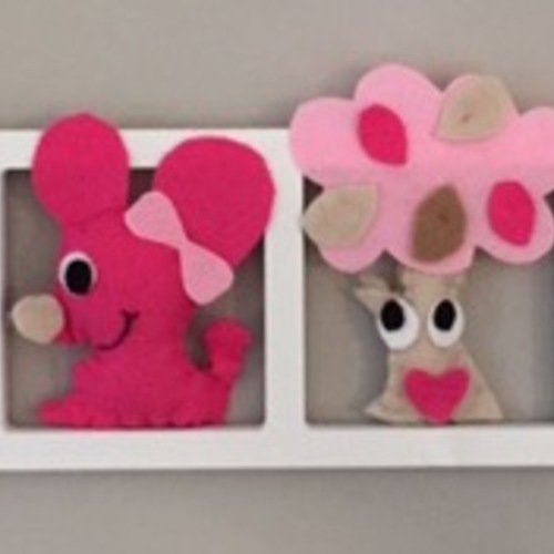 Idée décoration chambre enfant et bébé. cadre mural animaux roses et fushiaen feutrine. chambre bebe fille
