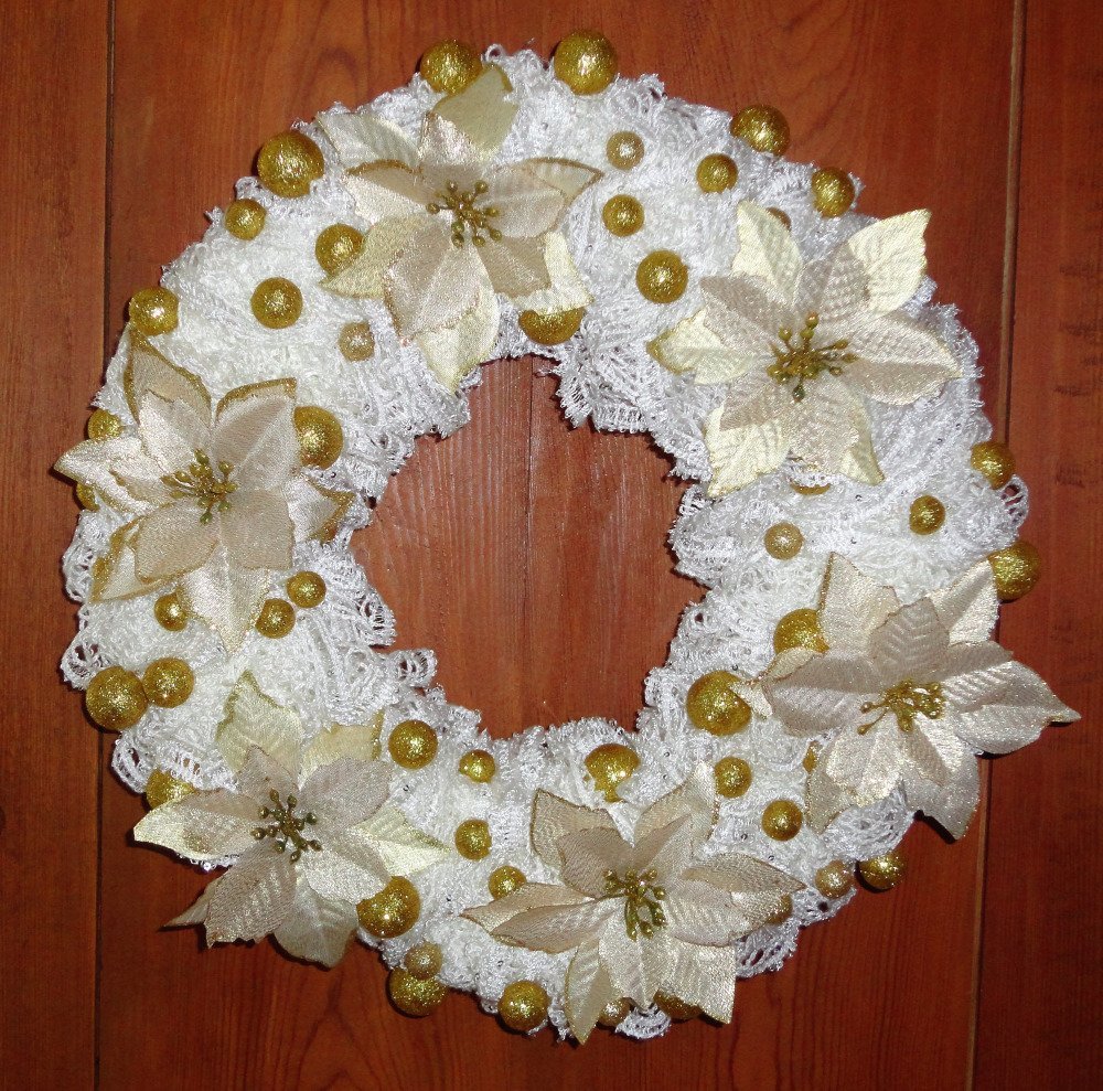 Couronne De Porte Noel Blanche Et Doree Couronne Moderne De L Avent Idee Cadeau De Decoration Originale Un Grand Marche