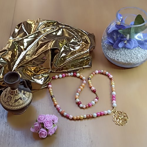 Collier bohème rose et or