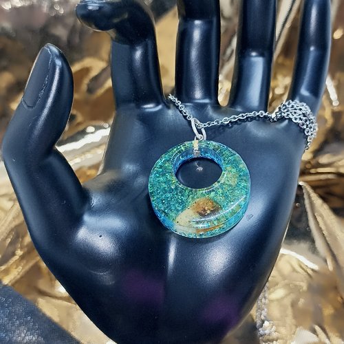 Collier bleu petite pierre