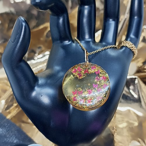 Collier rond à étages