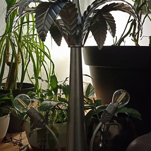 Lampe à poser "palmier"