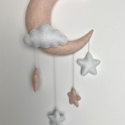 Suspension lune. décoration chambre bébé