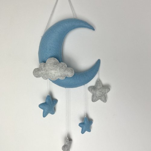 Suspension lune. décoration chambre bébé