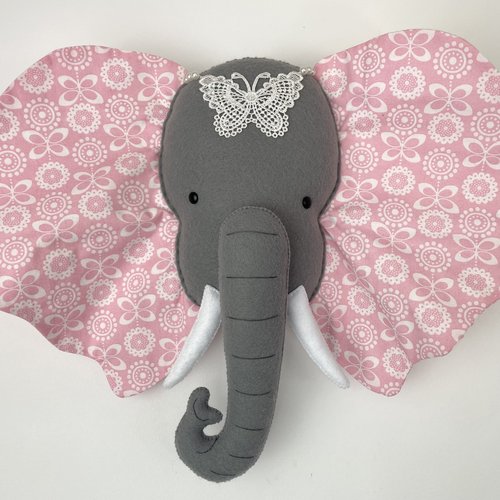 Trophée éléphant. tête d'éléphant en tissu. décoration chambre bébé. cadeau de naissance