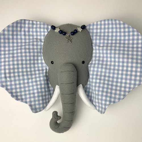 Trophée éléphant. tête d'éléphant en tissu. décoration chambre bébé. cadeau de naissance