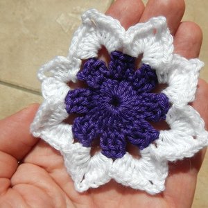 scrapbooking, appliques Lot de 3 fleurs au crochet