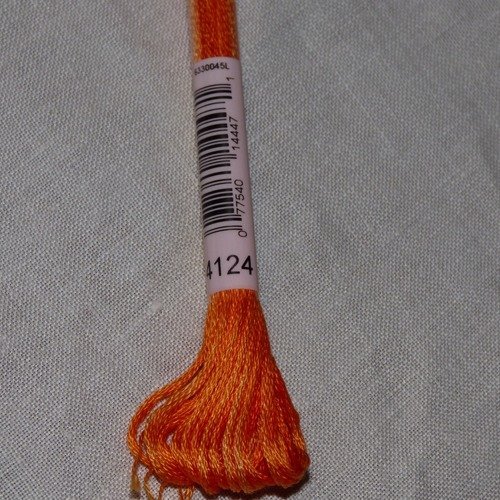 Fil à broder dmc mouliné variation coloris 4124