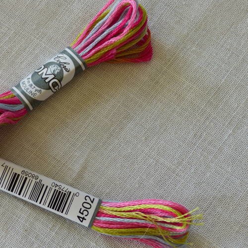 Fil à broder dmc mouliné coloris n°4502 camélia 