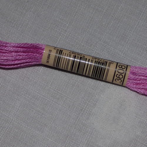 Fil à broder dmc mouliné coloris 3608 