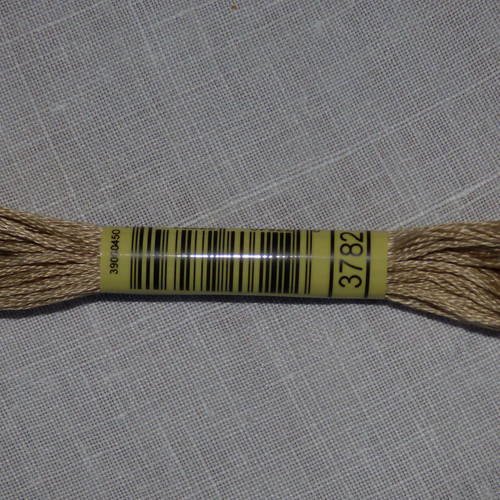 Fil à broder dmc mouliné coloris 3782 