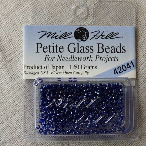Perle mill hill petite  glass  beads 42041 