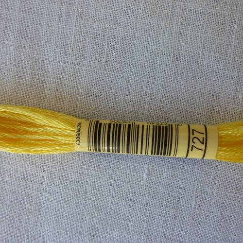 Fil à broder dmc mouliné coloris 727 