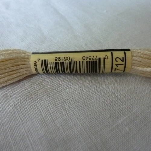 Fil à broder dmc mouliné coloris 712 