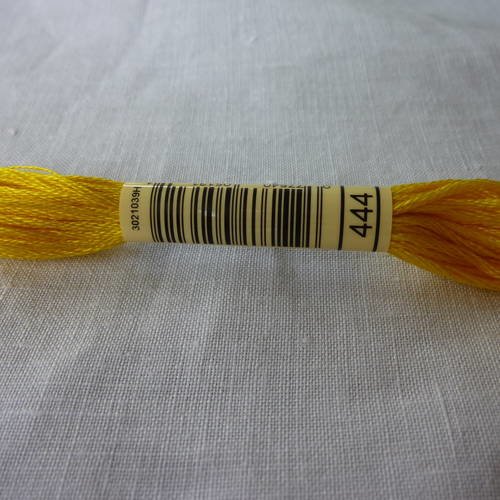Fil à broder dmc mouliné coloris 444 