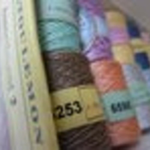 Assortiment n° 02 boîte 12 coton cocons calais tons pastels